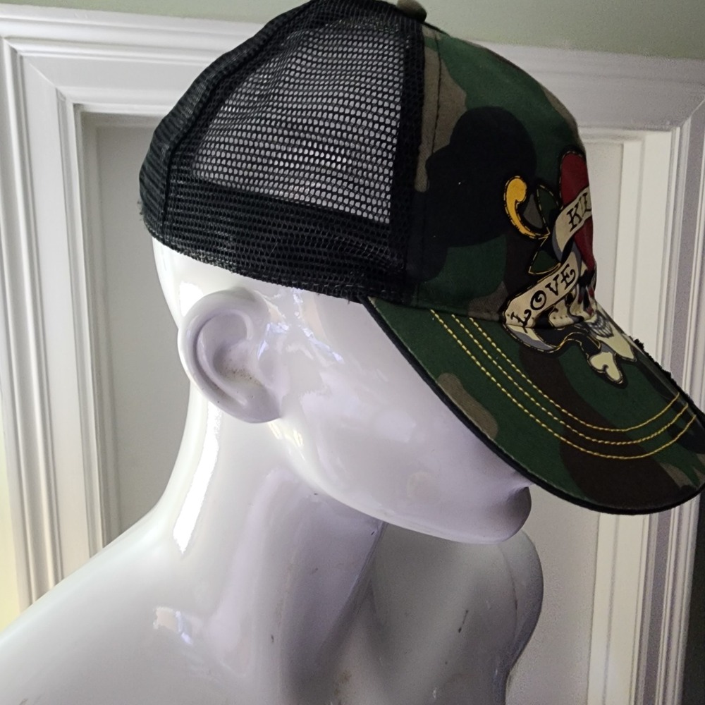Ed Hardy Red Trucker Hat Mesh Green Adjustable One Size Skull Graphic - Picture 5 of 8
